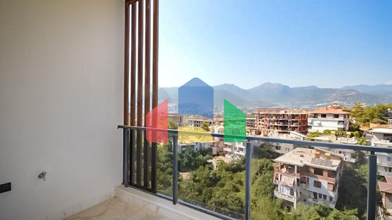 Затишна квартира 1 + 1 в районі Оба