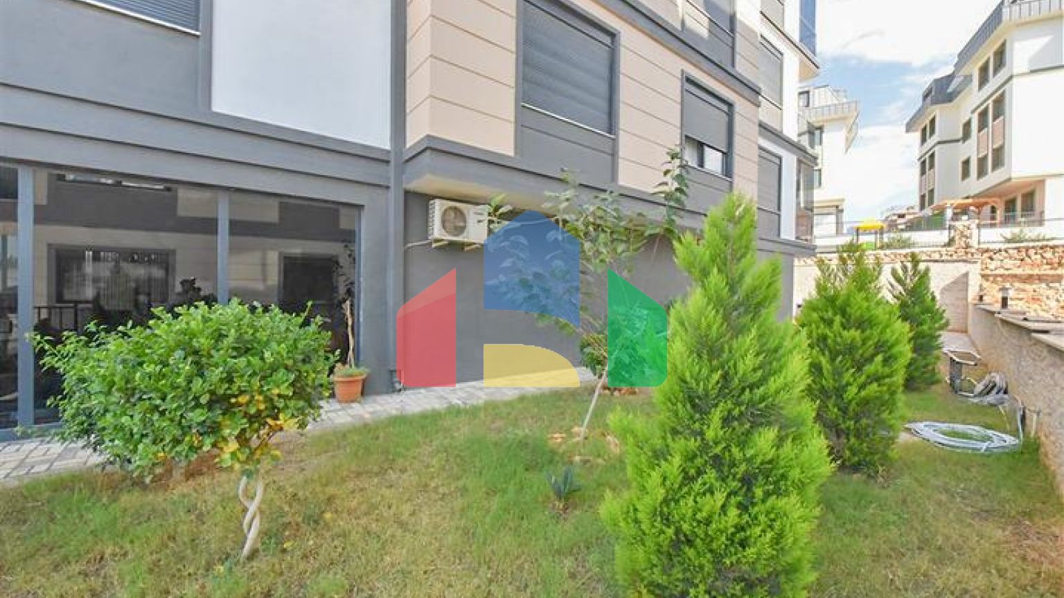 Недорога квартира 2+1 в новому комплексі в районі Оба