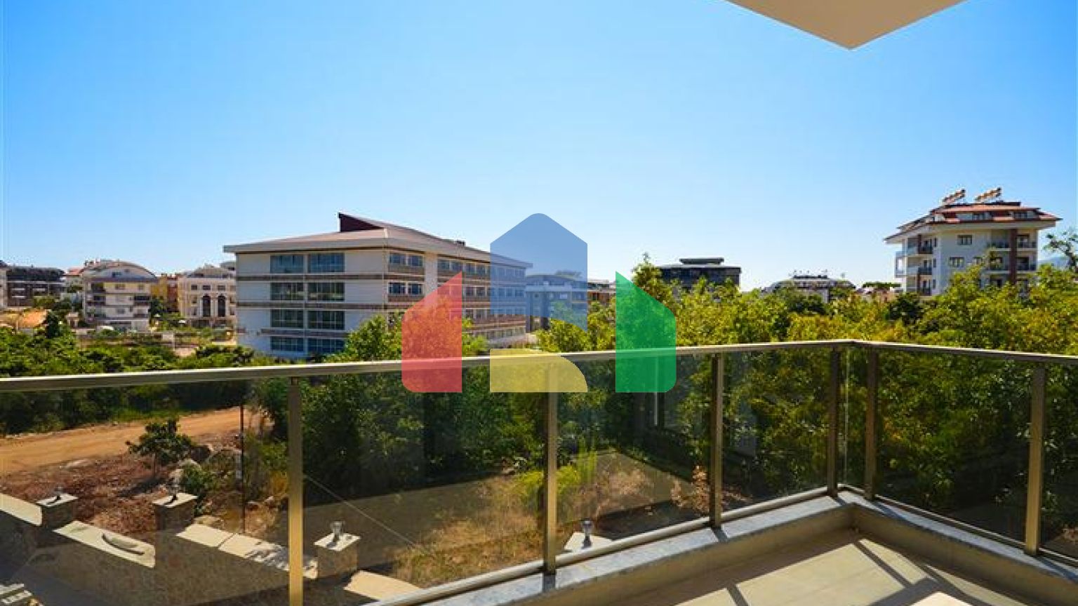 Двухкомнатная меблированная квартира в районе Оба