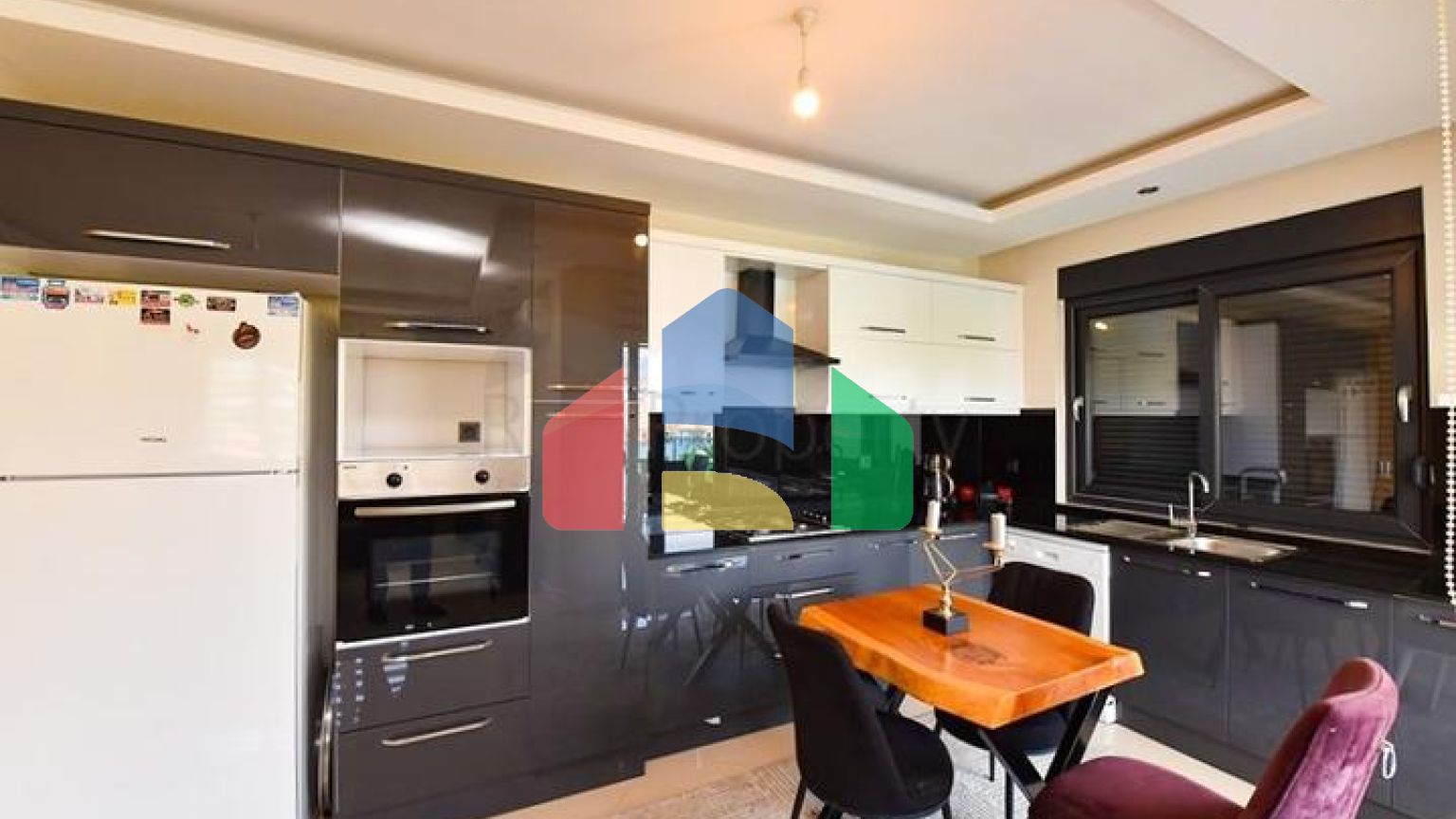 Квартира 2 + 1 в самому центрі району Оба