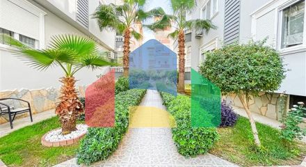 Простора світла трикімнатна квартира з двома балконами Простора світла трикімнатна квартира з двома балконами