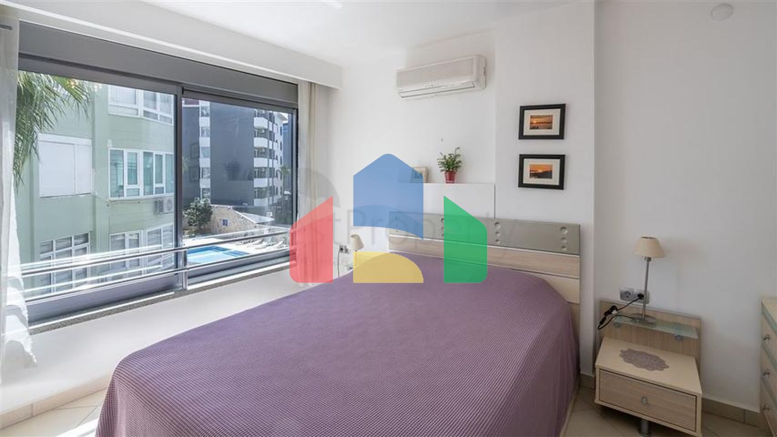 Меблированная квартира в 50 метрах от пляжа в самом центре Оба