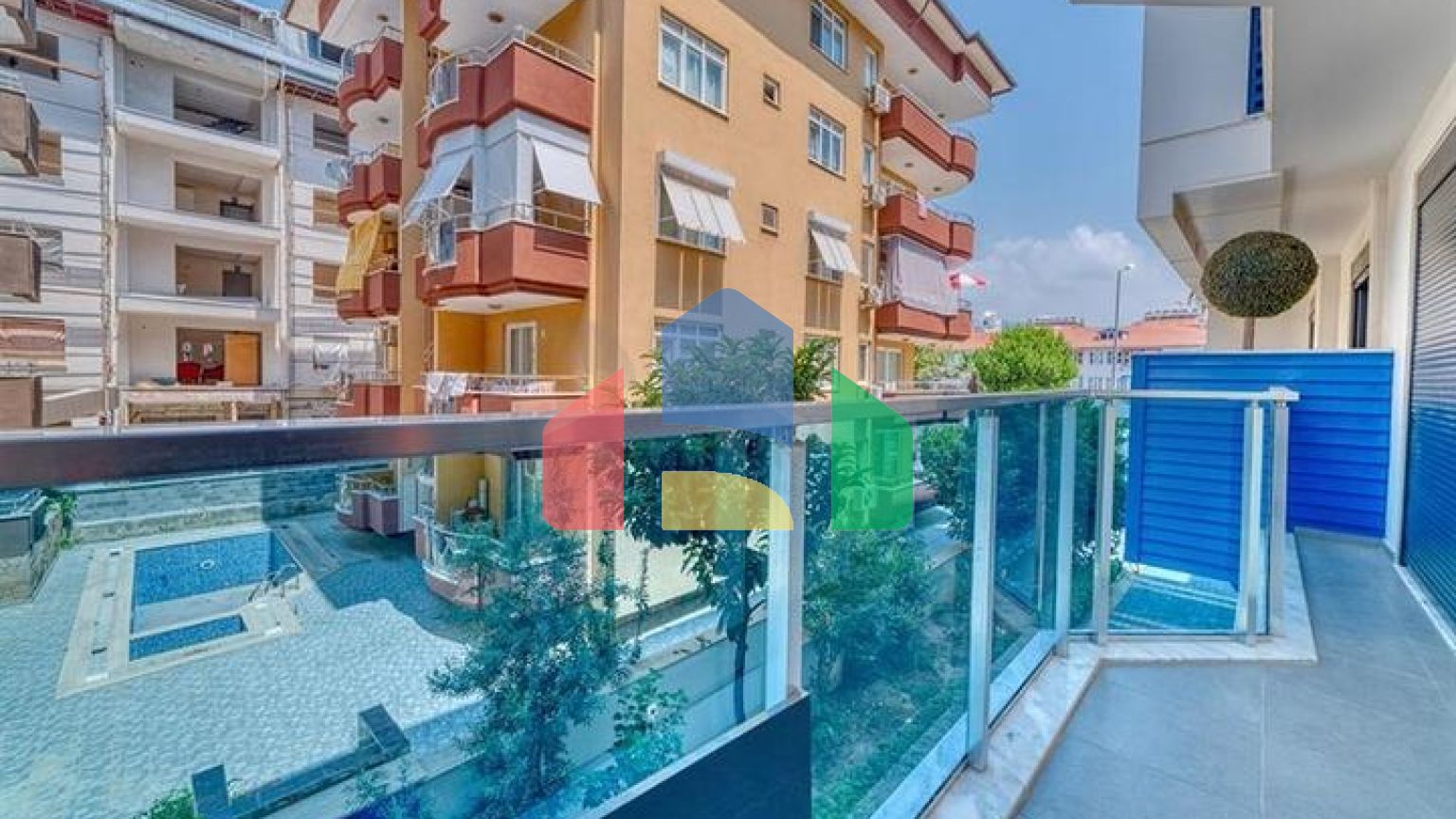 Затишна квартира 2 + 1 в районі Оба