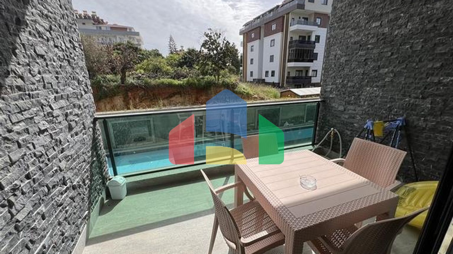 Квартира 1+1 в элитном жилом комплексе в районе Оба