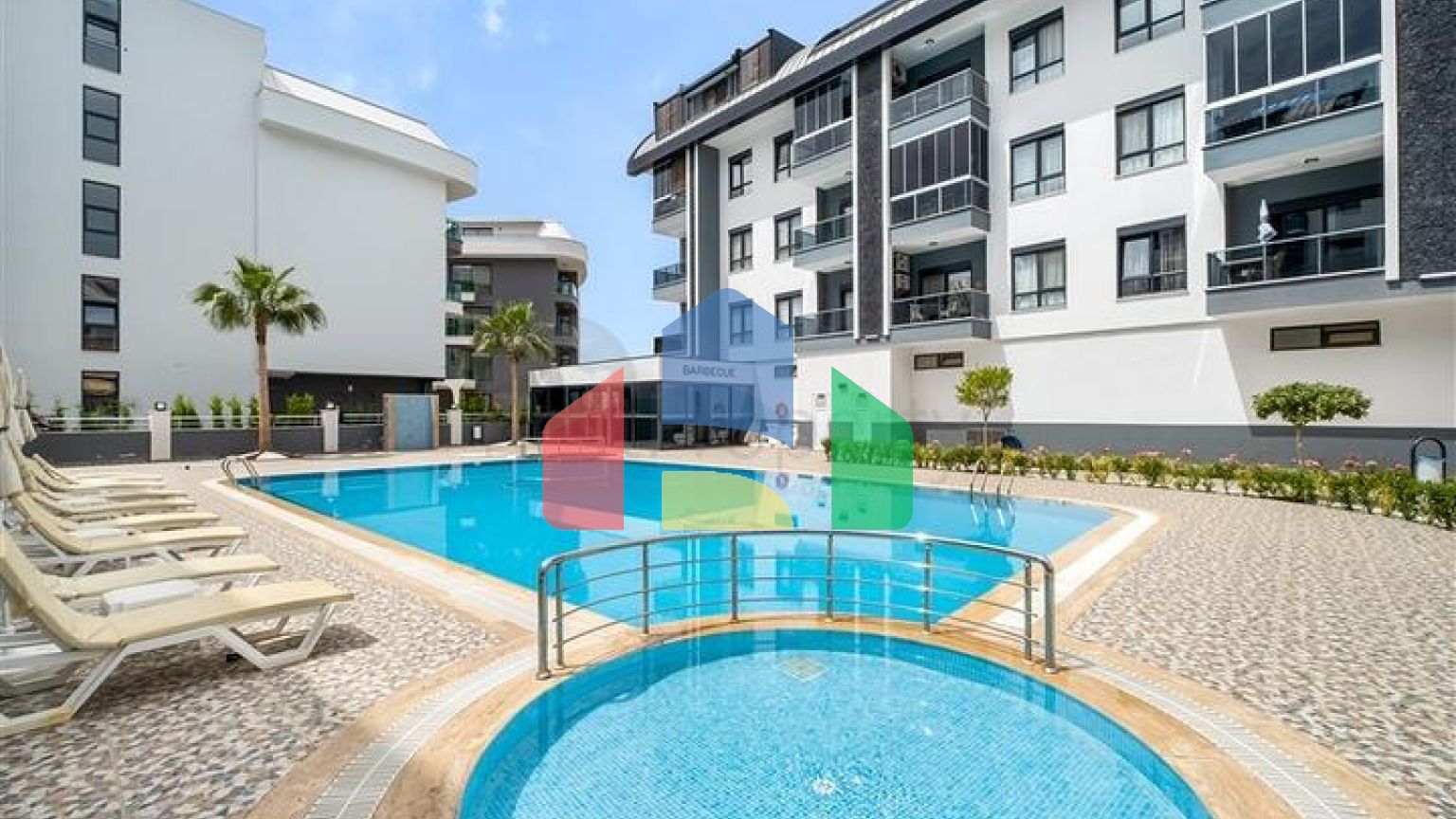 Відмінна квартира для постійного проживання дружної сім'ї