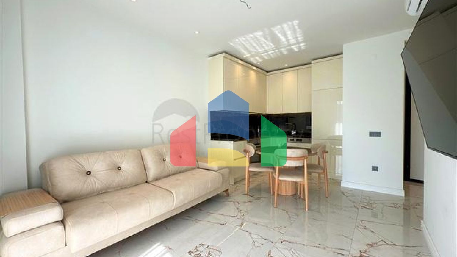 Современная квартира 1+1  в районе Оба