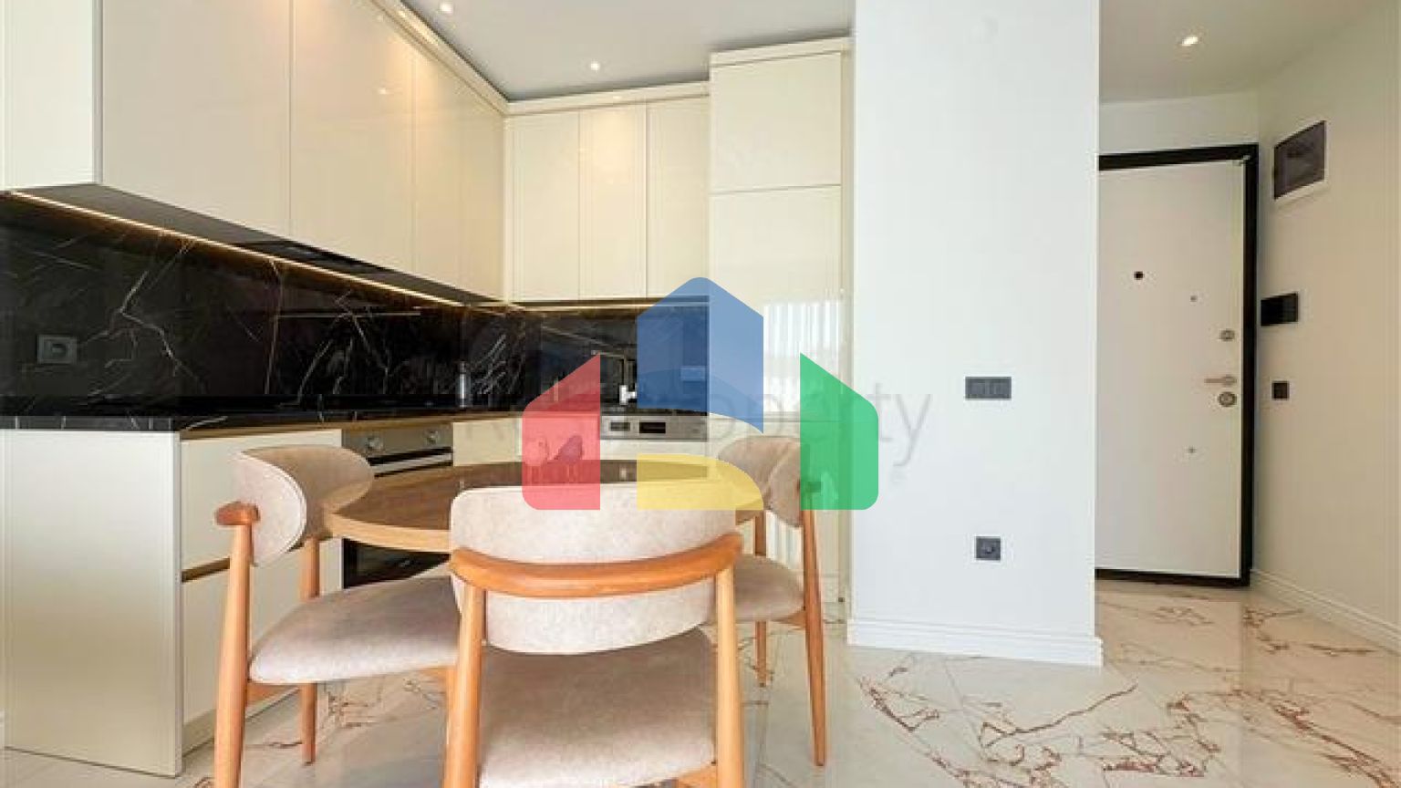 Современная квартира 1+1  в районе Оба