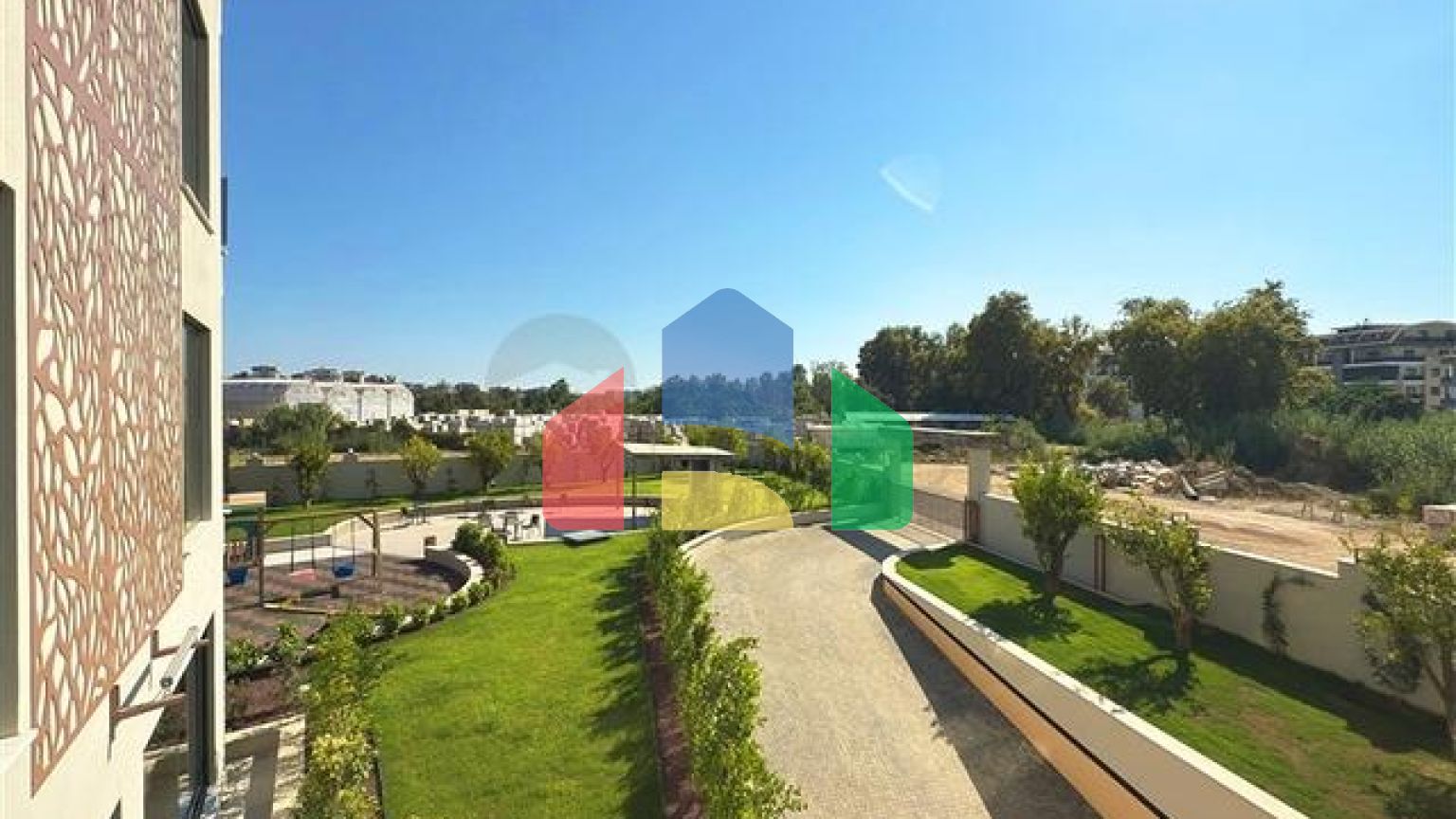 Современная квартира 1+1  в районе Оба