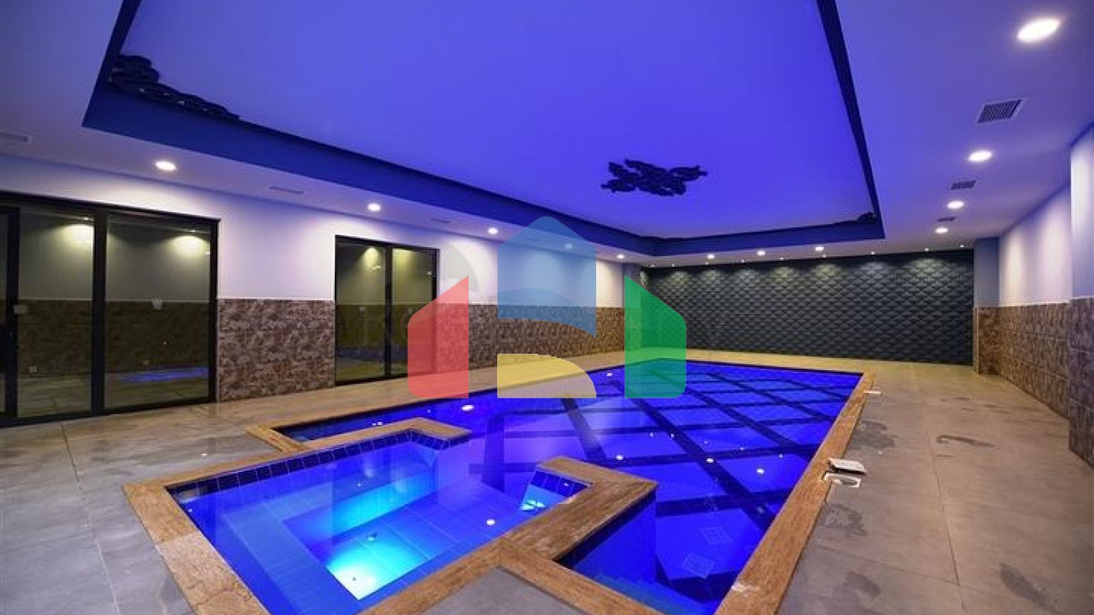 Простора квартира 2 + 1 в районі Оба