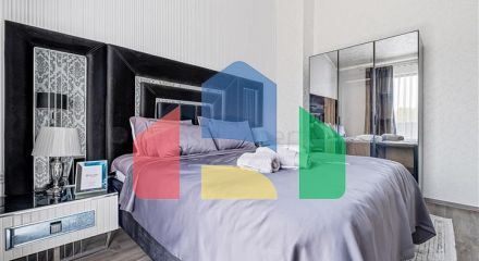 Трехкомнатный пентхаус с дизайнерским ремонтом