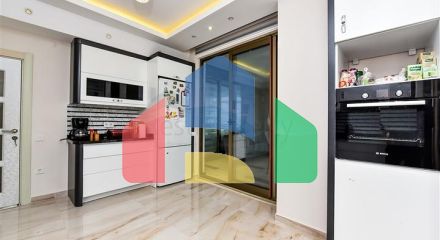 Апартаменти 3 + 1 в районі Оба