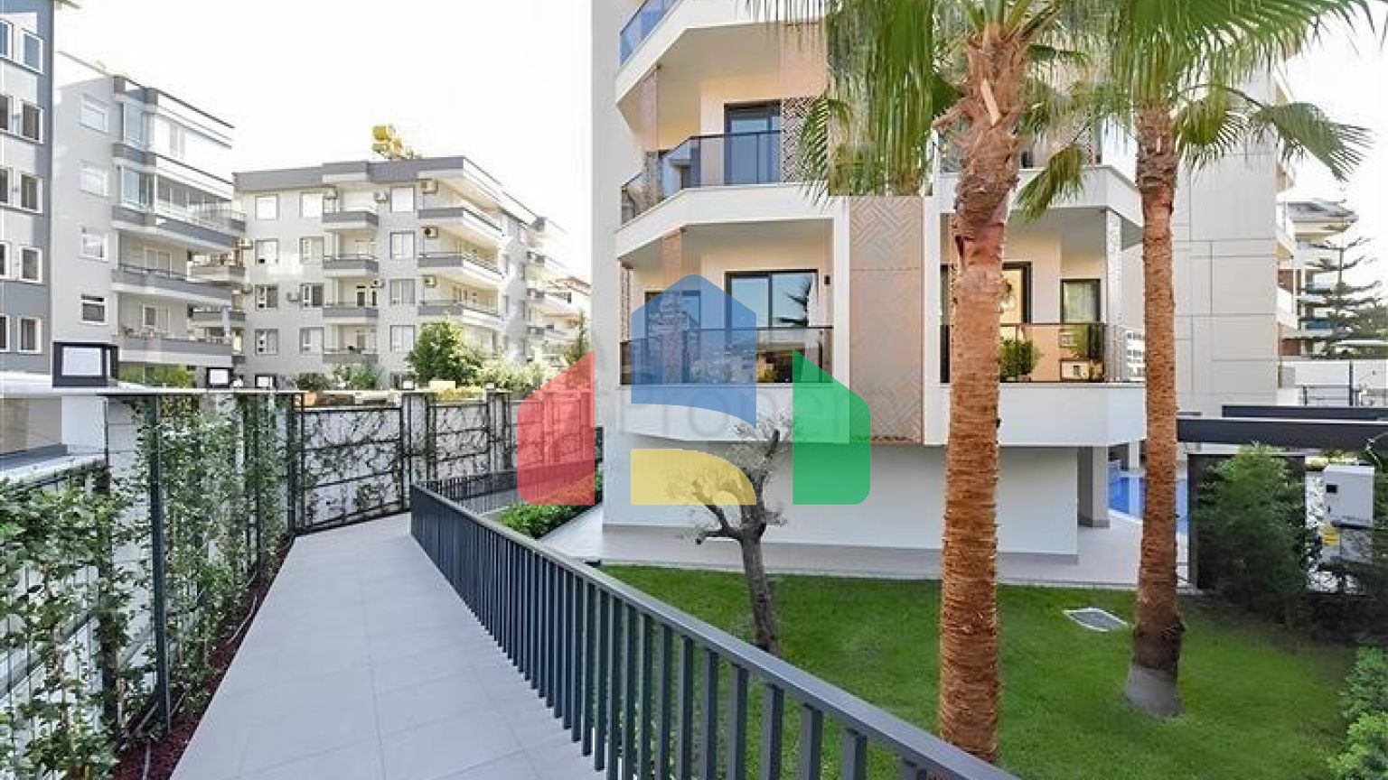 Пентхаус 2 + 1 в новому комплексі в районі Оба в 350 м від моря