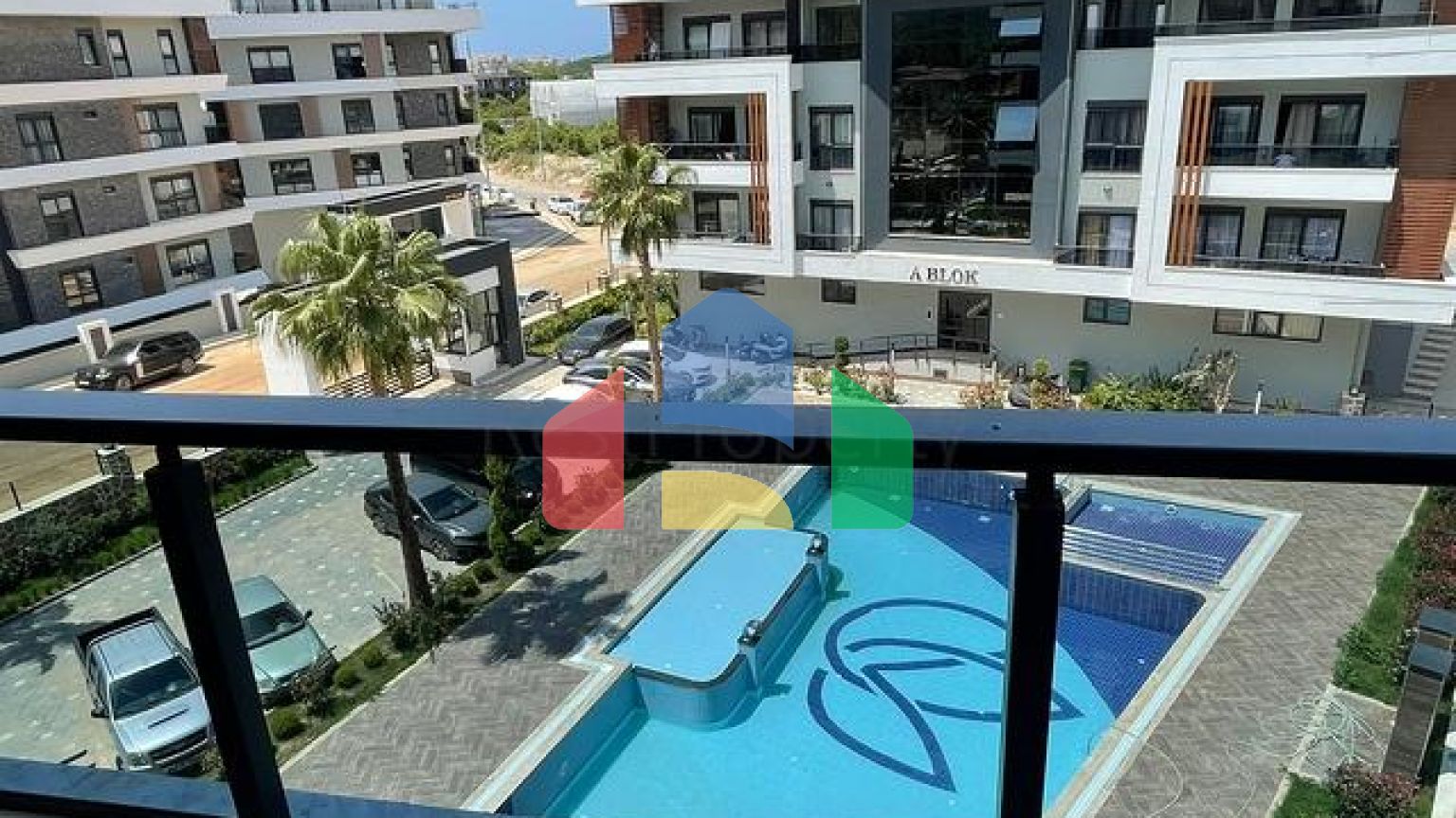 Меблированная квартира планировкой 1+1 в районе Оба