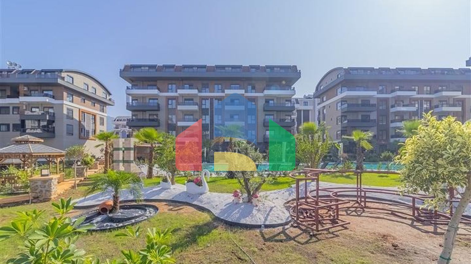 Квартира планировкой 1+1 в современном комплексе в районе Оба