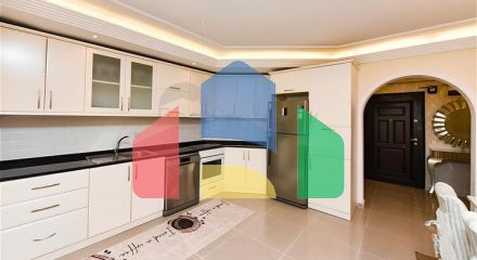 Просторная квартира у моря планировкой 2+1 в центральном районе Оба
