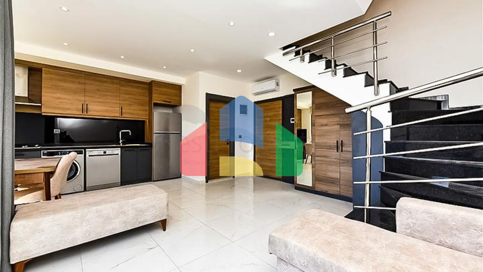 Пентхаус 2 + 1 в районі Оба