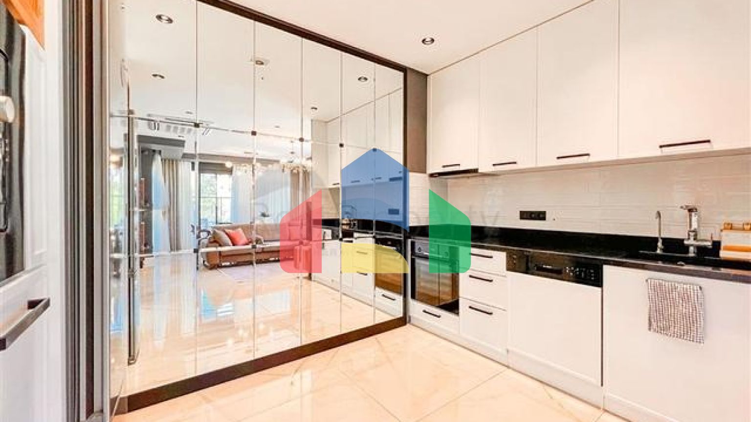 Просторная квартира 3+1 в новом комплексе с полной инфраструктурой