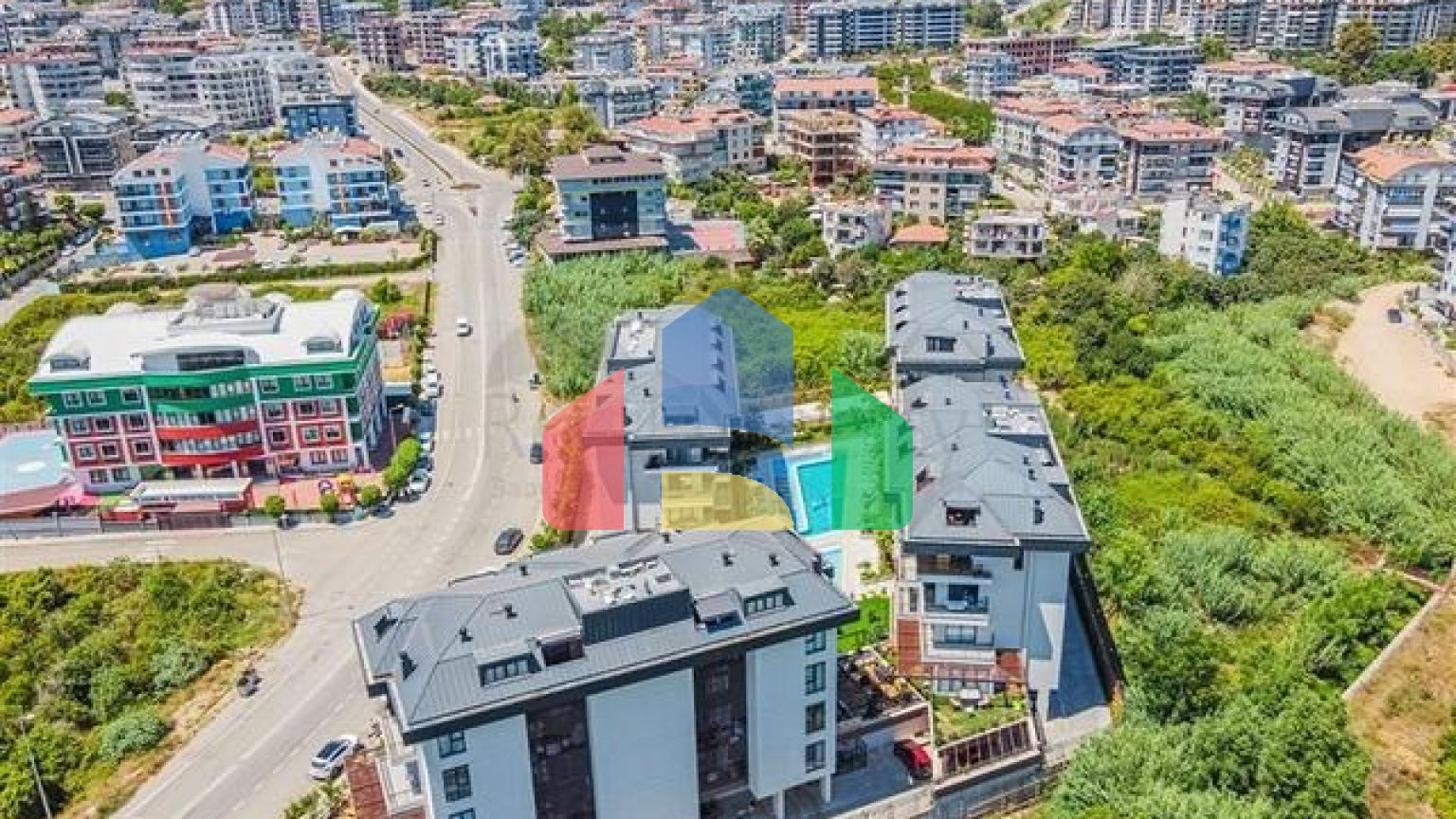 Просторная квартира 3+1 в новом комплексе с полной инфраструктурой