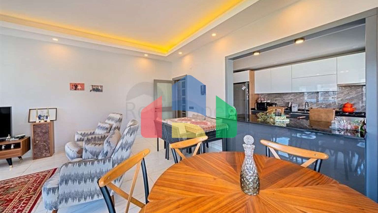 Квартира 2 + 1 в центрі району Оба