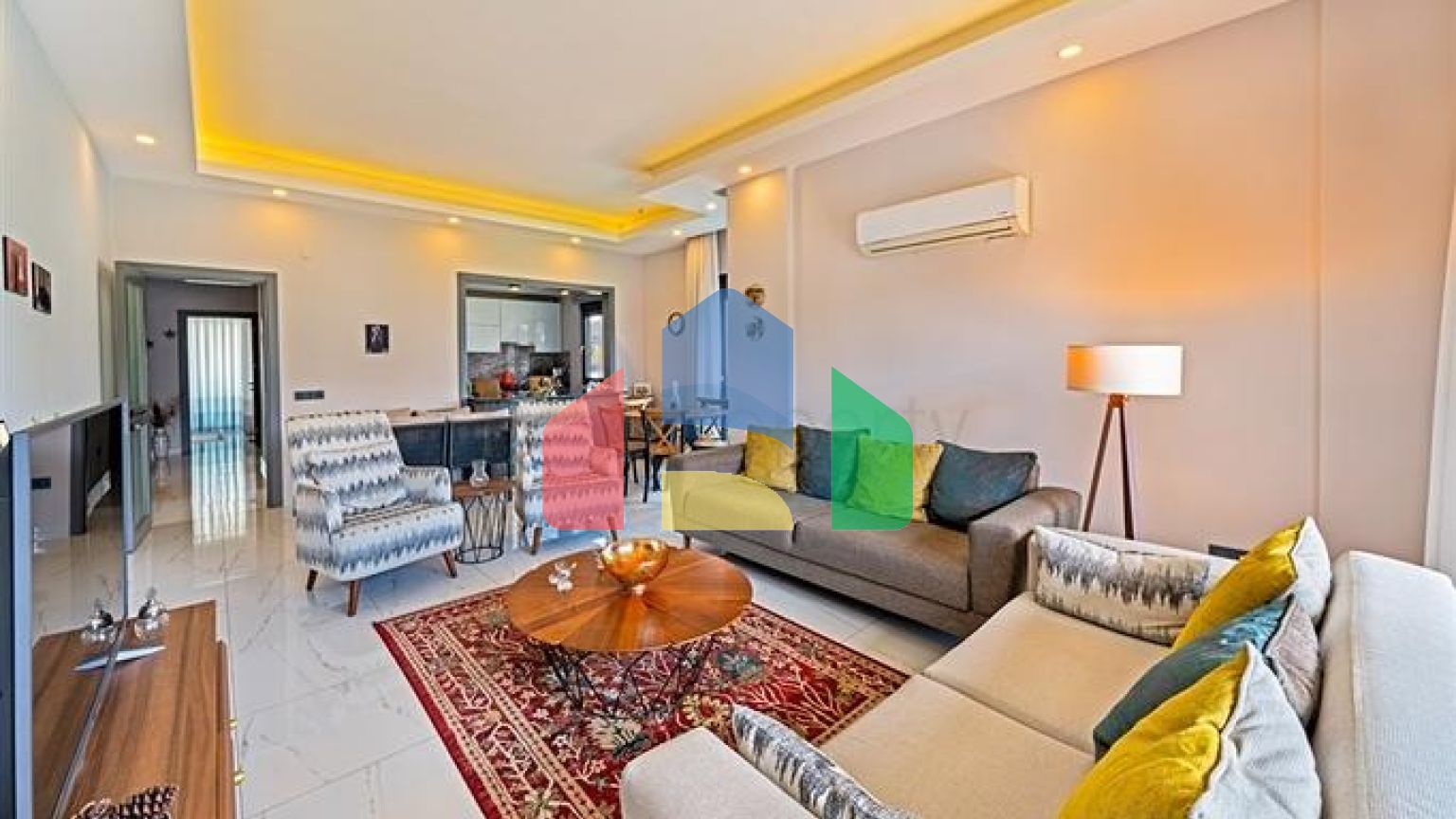 Квартира 2 + 1 в центрі району Оба