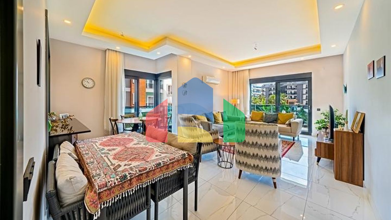 Квартира 2 + 1 в центрі району Оба