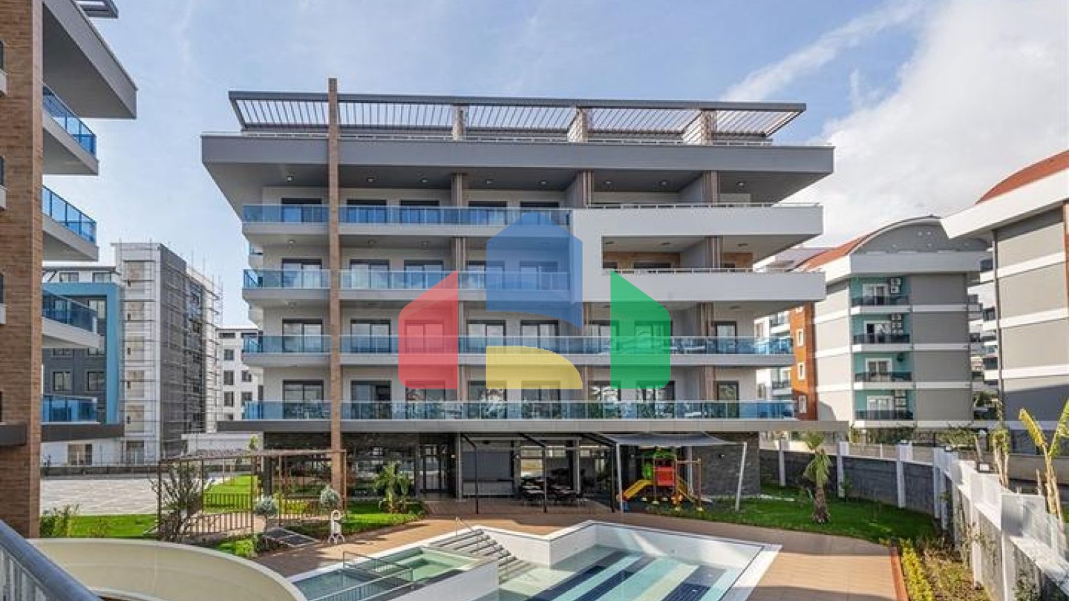 Квартира 2 + 1 в центрі району Оба