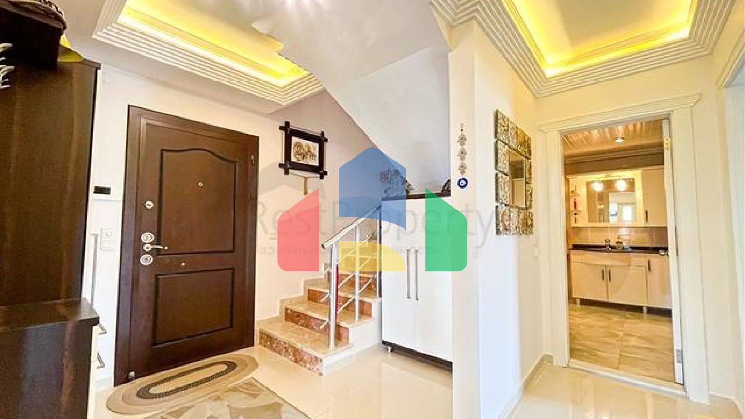 Просторная квартира с удобным местом расположения в районе Оба