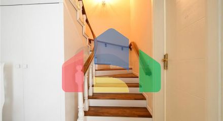 Просторий пентхаус в зеленому районі Оба