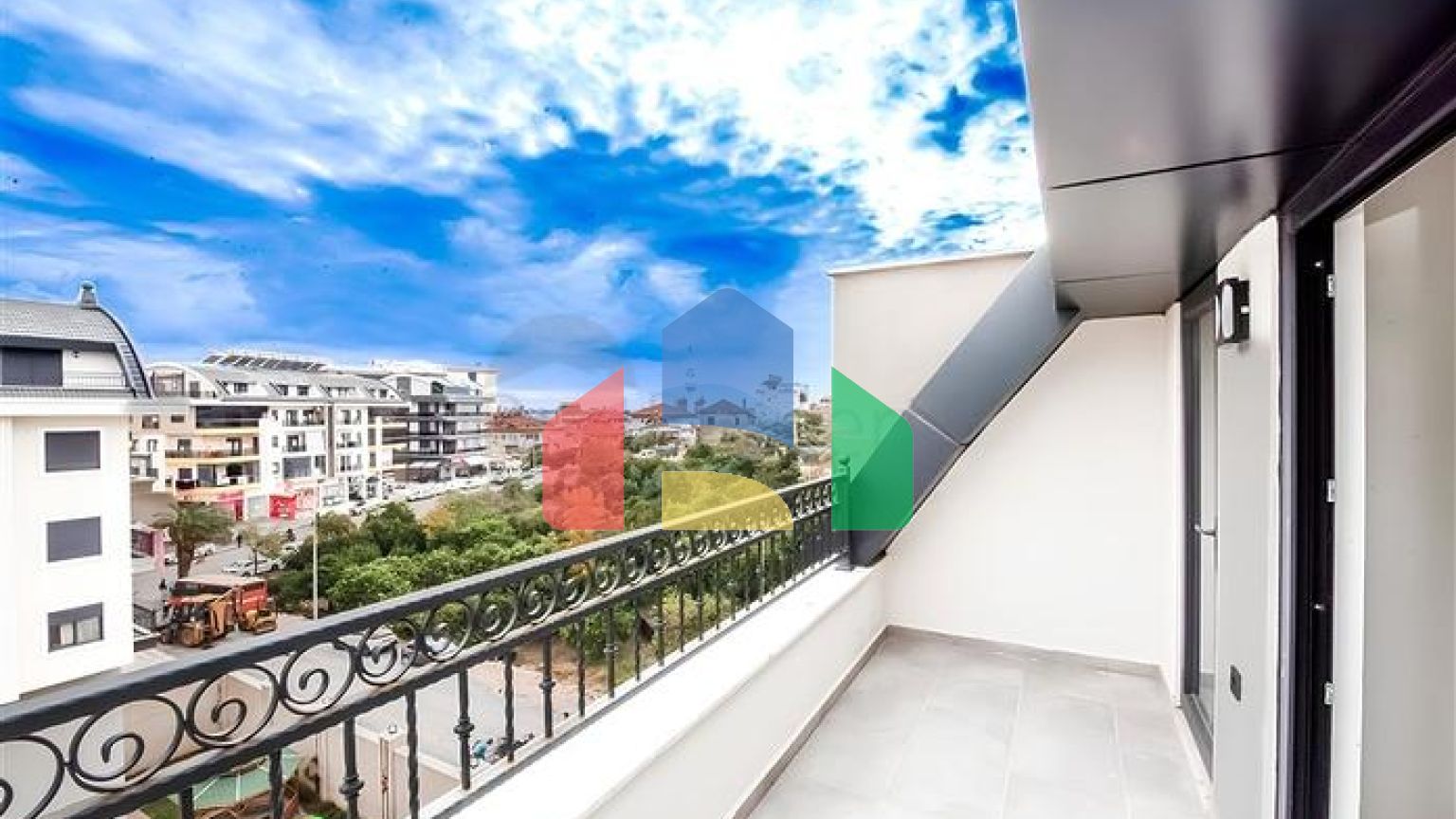 Современная квартира 2+1 в престижном районе Оба