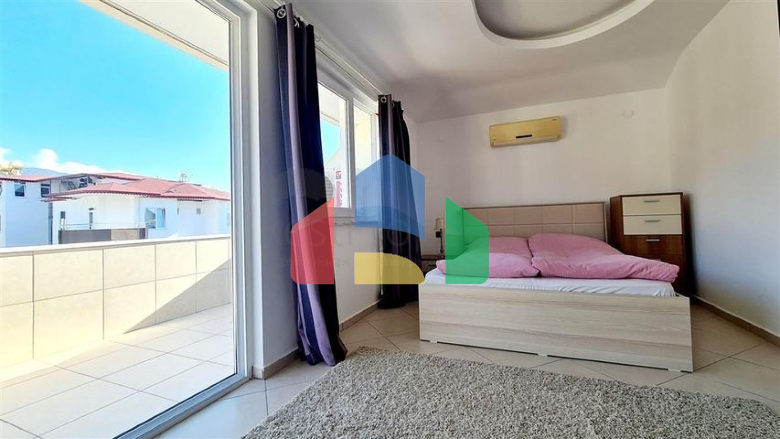 Пентхаус 5 + 1 в центрі Аланії район Оба