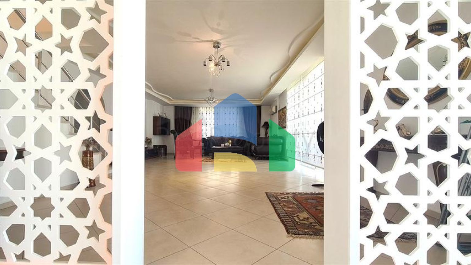 Пентхаус 5 + 1 в центрі Аланії район Оба