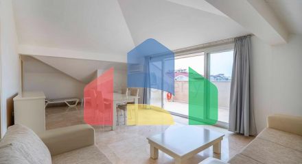 Шестикімнатний світлий пентхаус з видом на місто в районі Оба