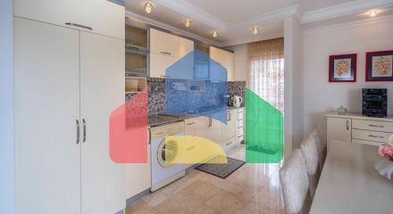 Шестикімнатний світлий пентхаус з видом на місто в районі Оба