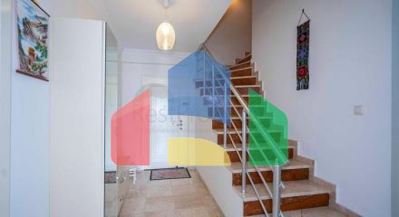 Шестикімнатний світлий пентхаус з видом на місто в районі Оба