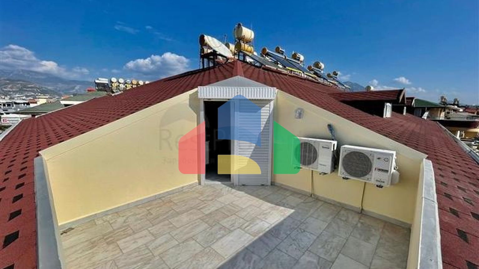 Пентхаус 4 + 1 в районі Оба