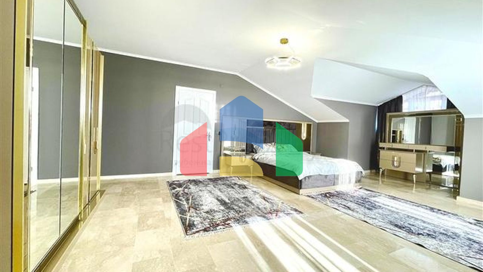 Пентхаус 3 + 1 в районі Оба