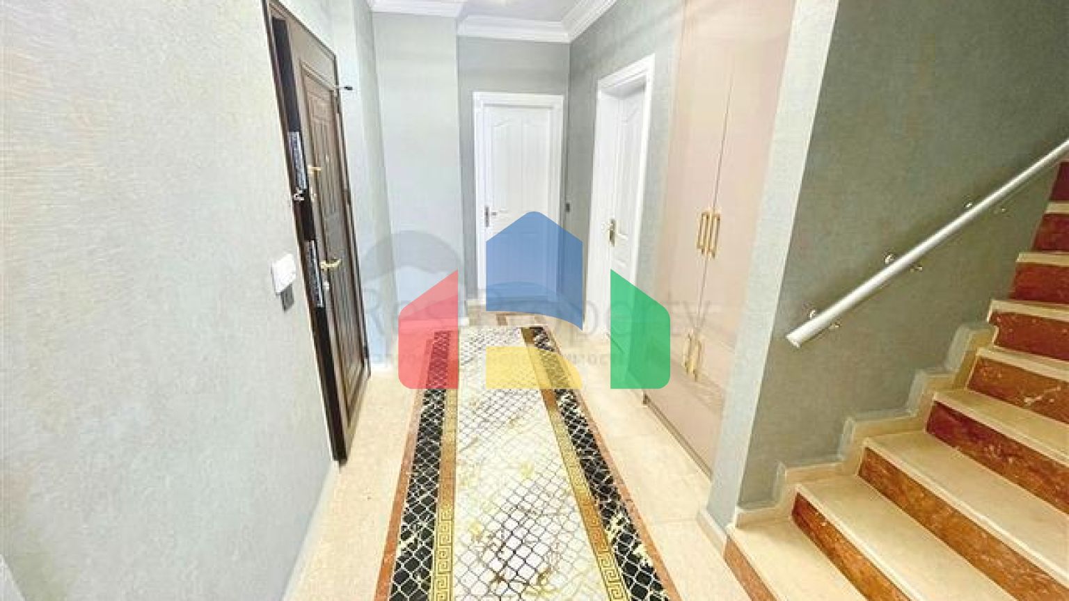 Пентхаус 3 + 1 в районі Оба