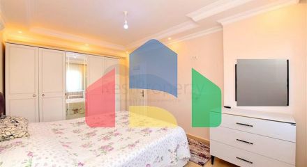 Просторий пентхаус плануванням 4+1 в районі Оба