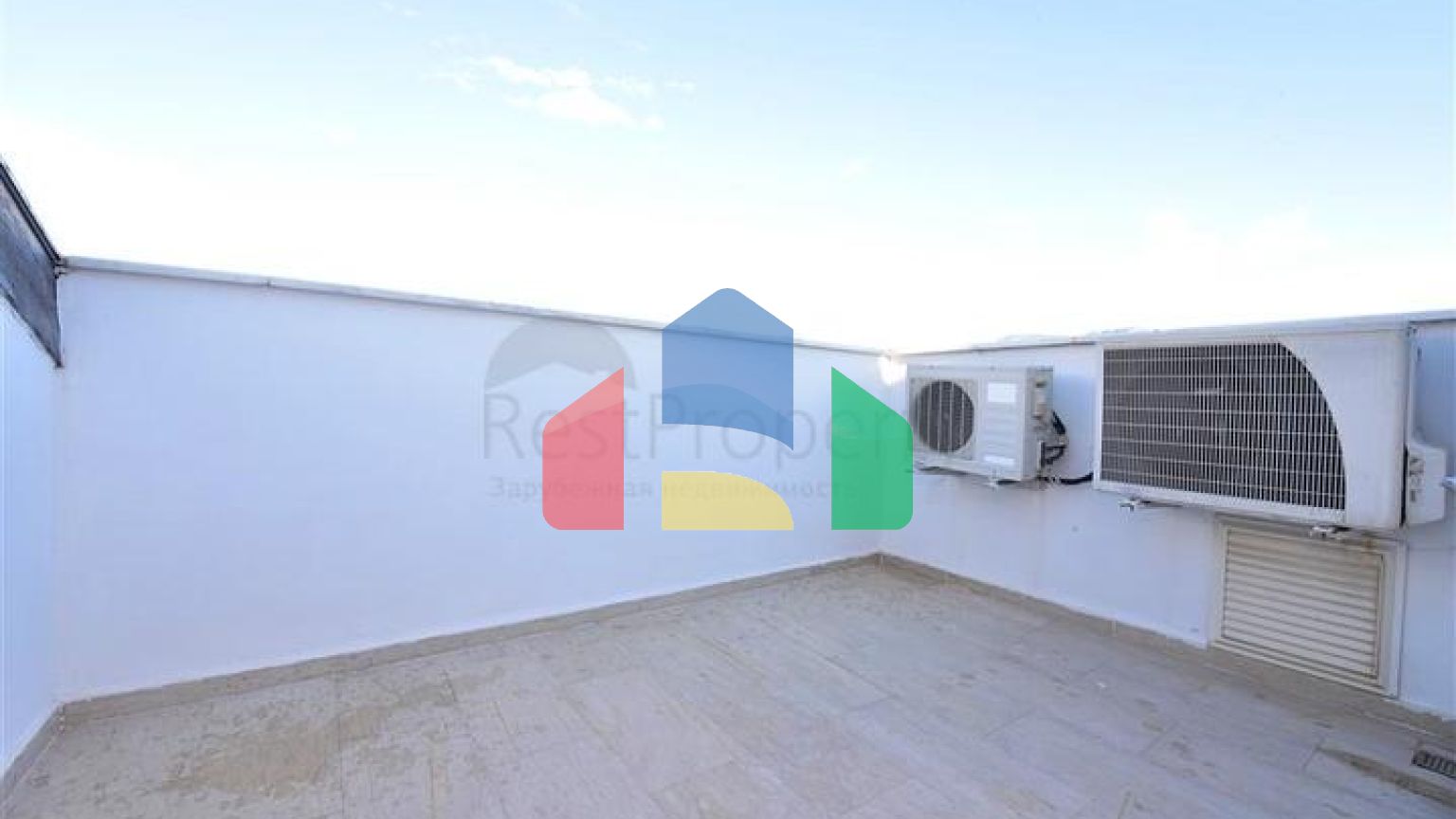 Просторий пентхаус плануванням 4+1 в районі Оба