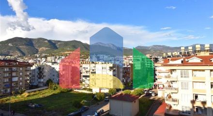 Просторий пентхаус плануванням 4+1 в районі Оба