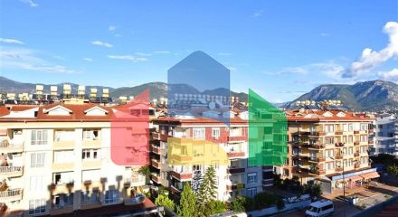 Просторий пентхаус плануванням 4+1 в районі Оба