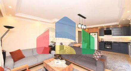 Просторий пентхаус плануванням 4+1 в районі Оба