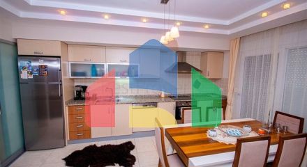 Мебльований пентхаус 4+1 в районі Оба