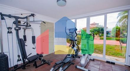 Мебльований пентхаус 4+1 в районі Оба