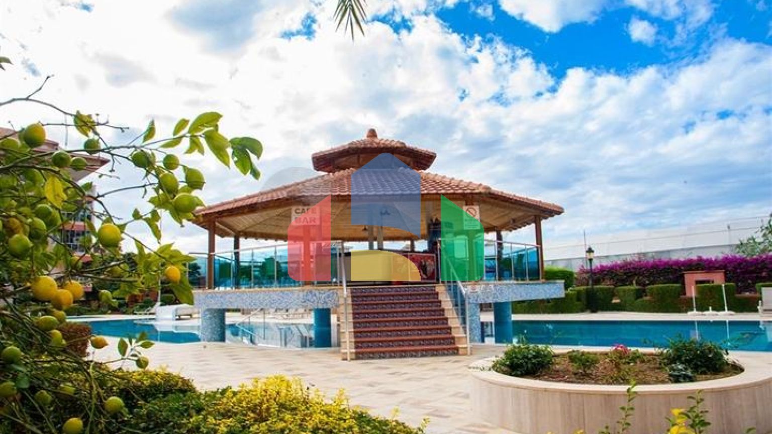 Мебльований пентхаус 4+1 в районі Оба