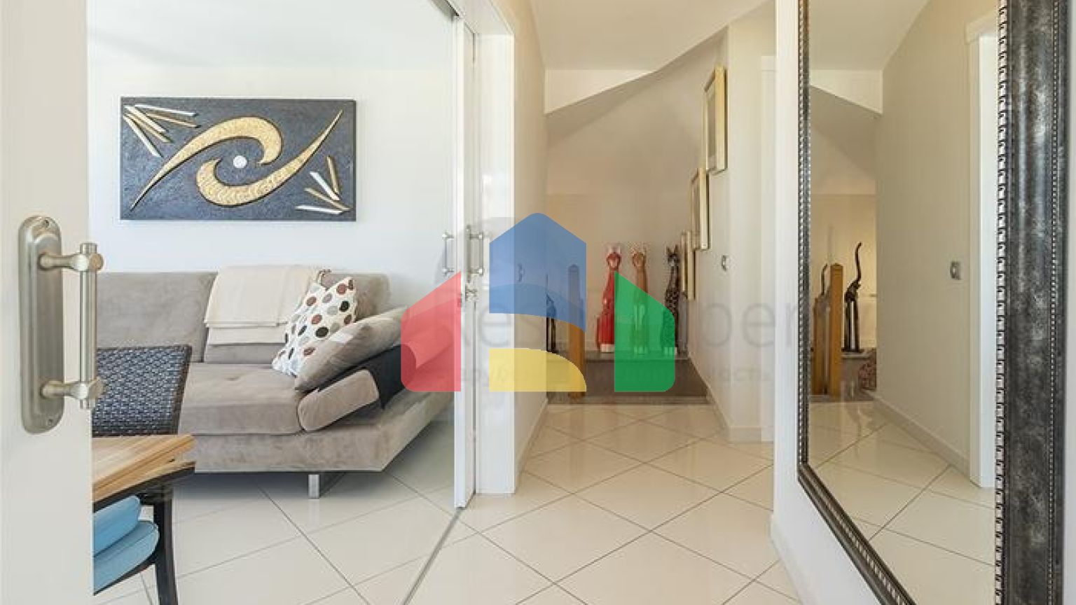 Квартира 4 + 1 на першій лінії з можливістю отримання громадянства