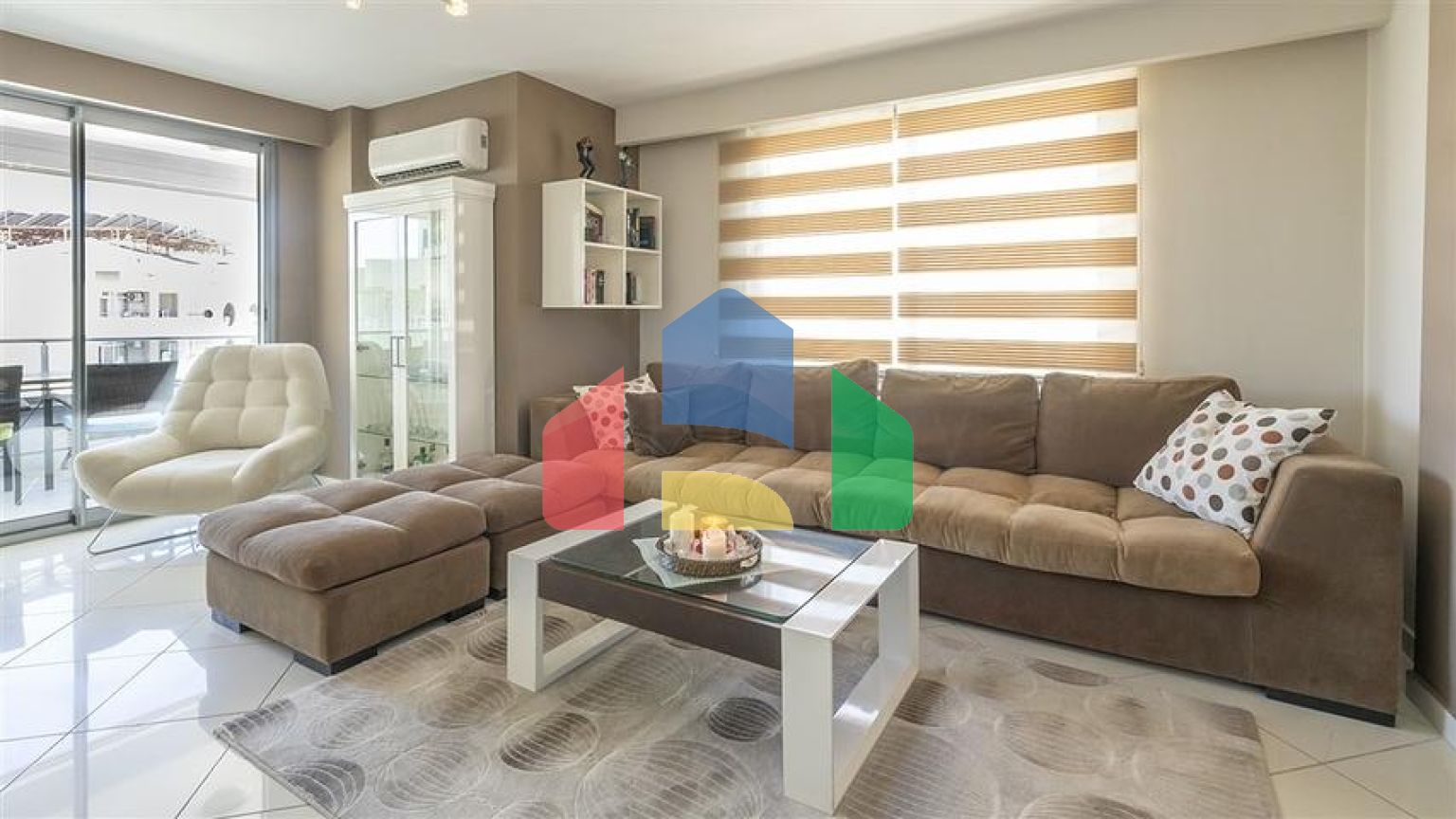 Квартира 4 + 1 на першій лінії з можливістю отримання громадянства