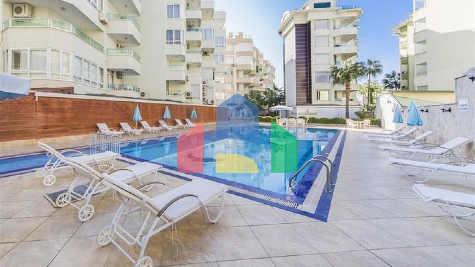 Квартира 4 + 1 на першій лінії з можливістю отримання громадянства