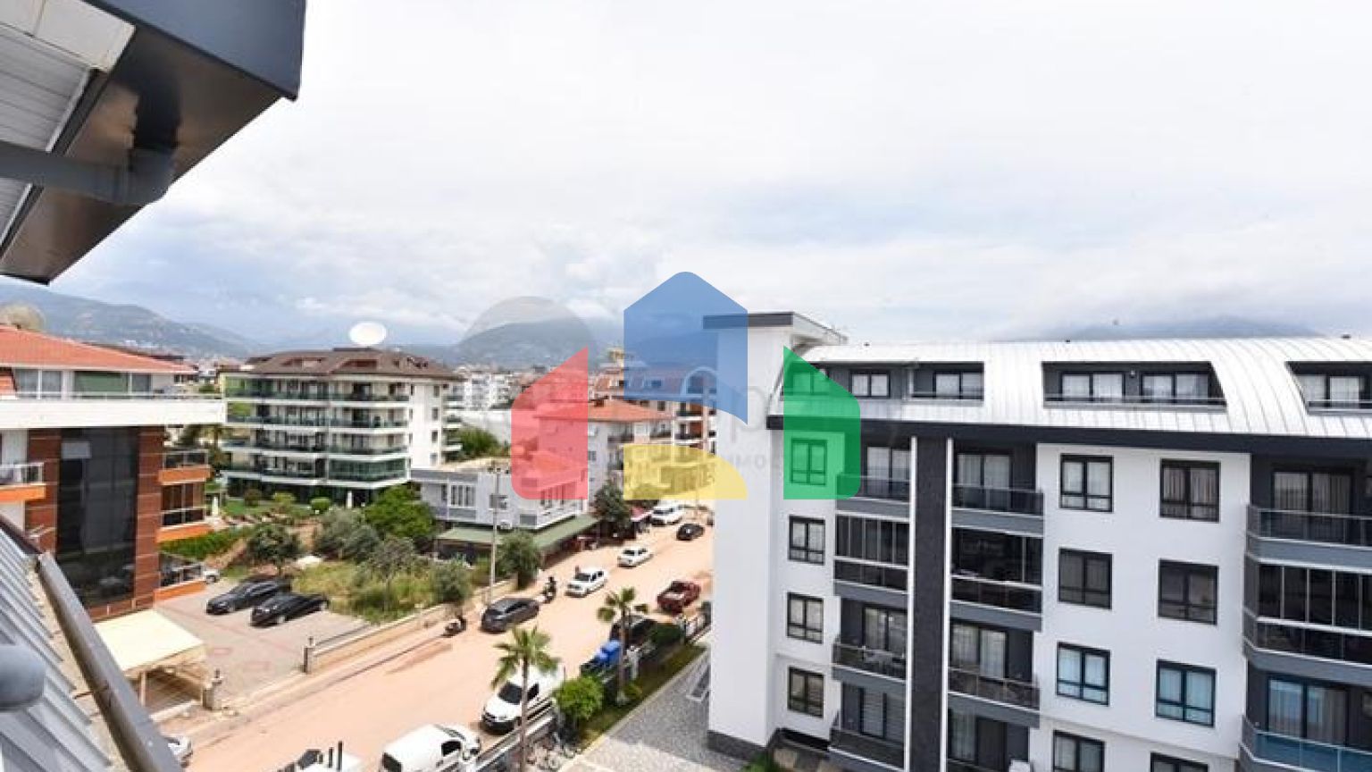 Меблированный пентхаус в европейском районе Оба