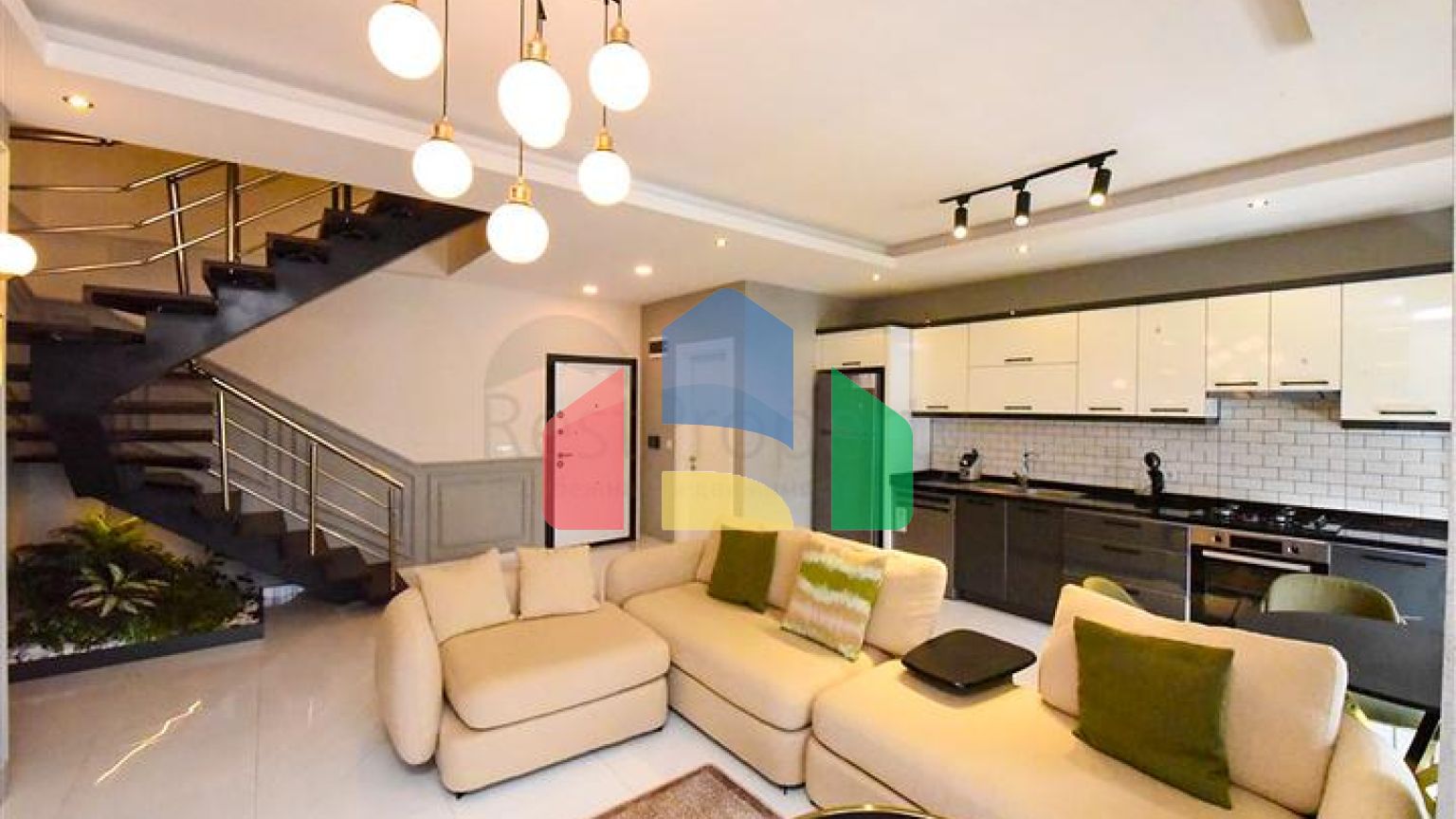 Меблированный пентхаус в европейском районе Оба